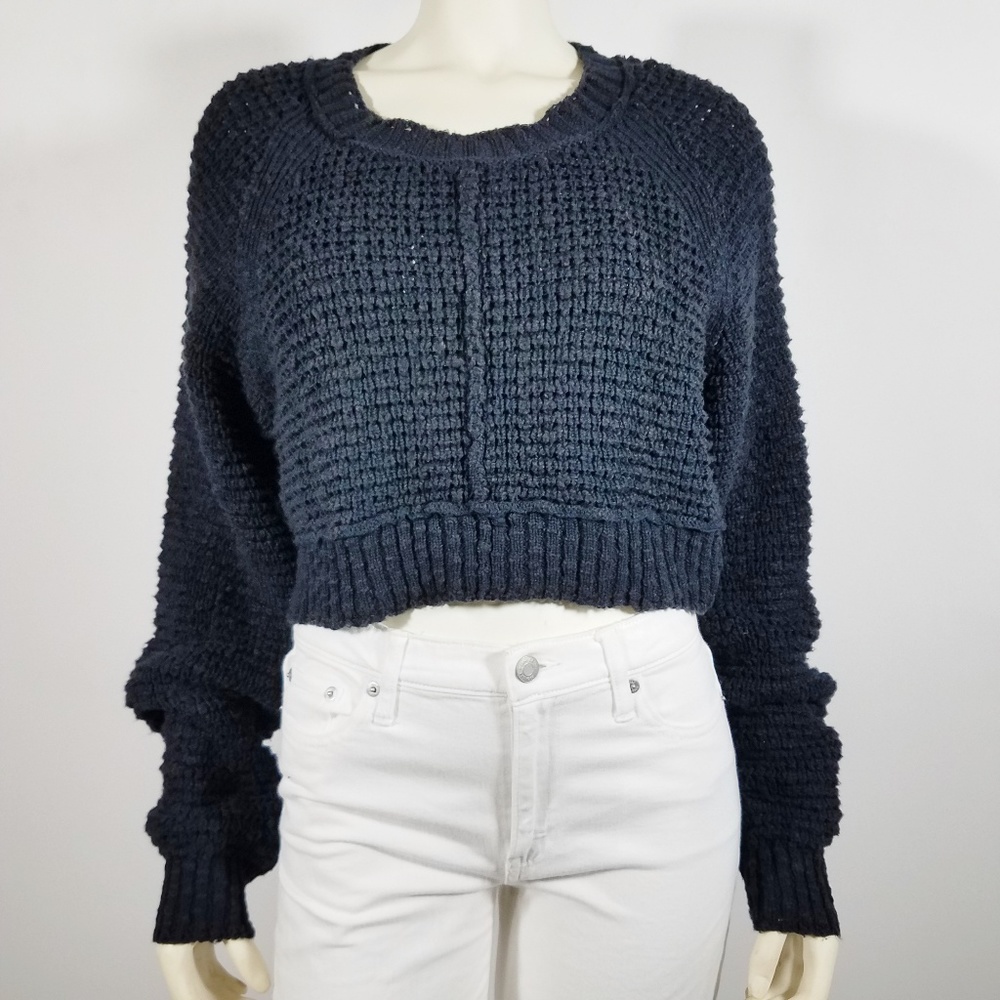 FREE PEOPLE Black Chunky Long Sleeve Crop Sweater - Picture 1 of 4